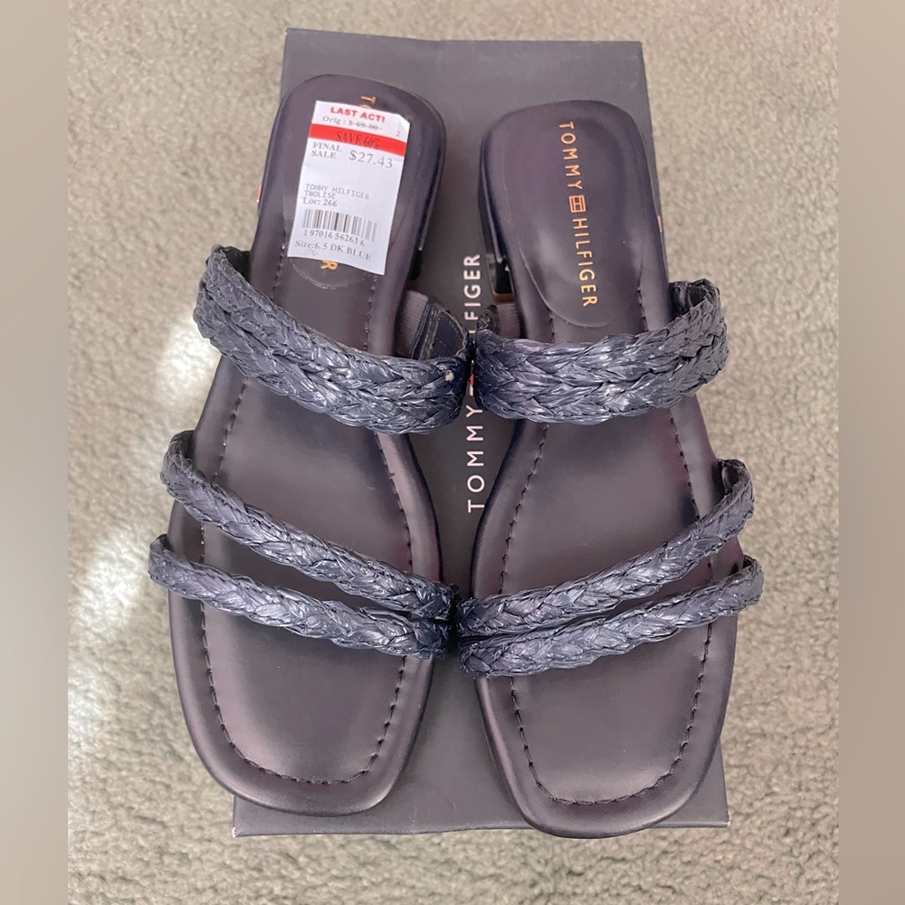NWT Tommy Hilfiger Sandals
